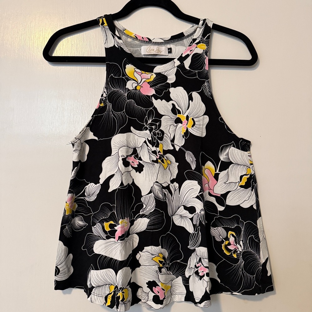 🌺 Ava Sky Black Floral Top Cece – Size S